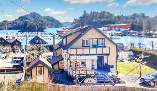 Four-Bedroom Vacation Home