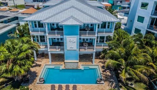 Four-Bedroom Apartment