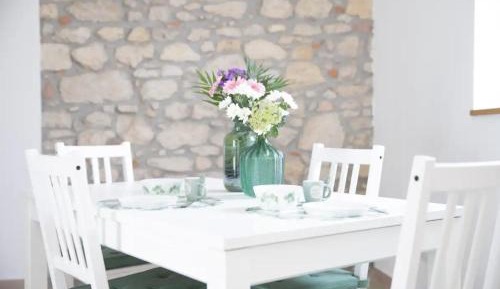 Apartment with Garden View