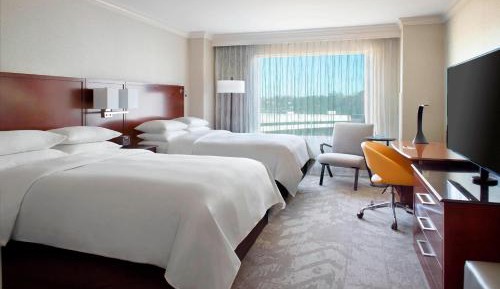 Guest Room with Two Double Beds