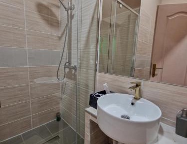 Single Room with Private Bathroom