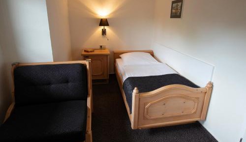 Single Room with Private Bathroom