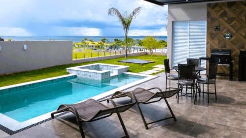 Four-Bedroom Holiday Home