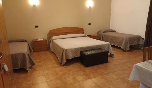 Quadruple Room with Private Bathroom