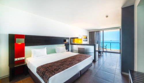 Ocean Suite with Frontal Sea View - Upper Floors