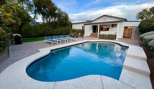 Three-Bedroom Holiday Home 