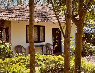 Bungalow with Garden View