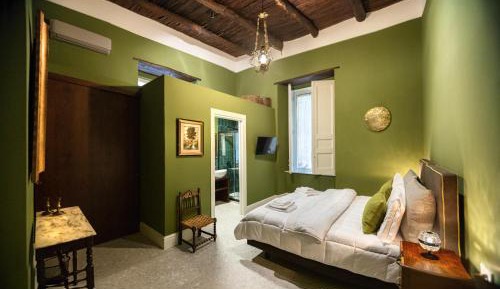 Double or Twin Room with Private Bathroom