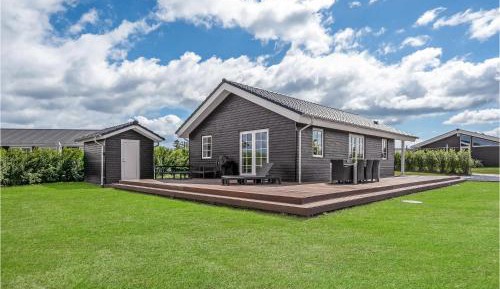 Three-Bedroom Vacation Home 