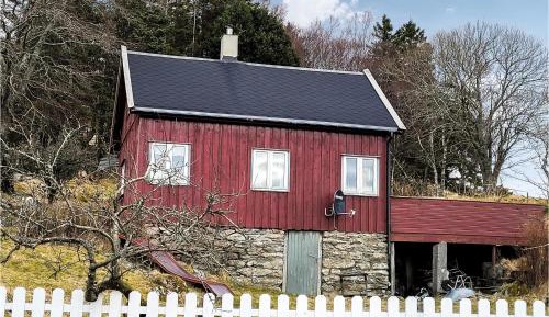 Four-Bedroom Holiday Home