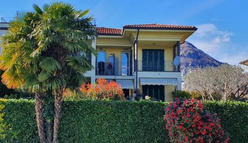 One-Bedroom Holiday Home