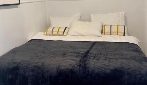 Double or Twin Room with Bathroom