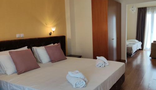 Junior Suite with Mountain View