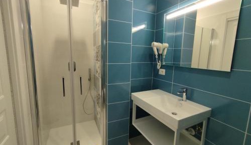 Double Room with Balcony and Sea View