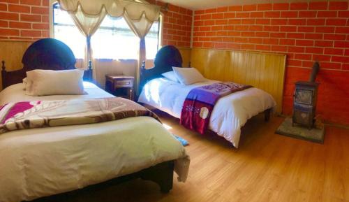 Twin Room with Private Bathroom