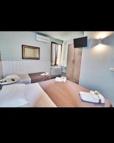 Triple Room with Private Bathroom