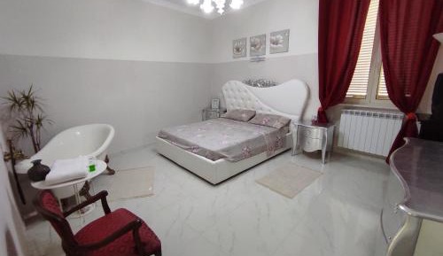 Deluxe Double Room with Bath