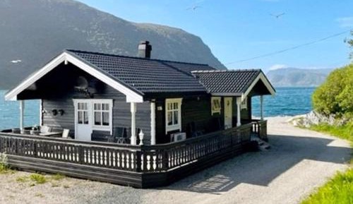 Three-Bedroom Vacation Home 