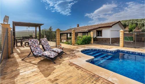 Three-Bedroom Holiday Home 