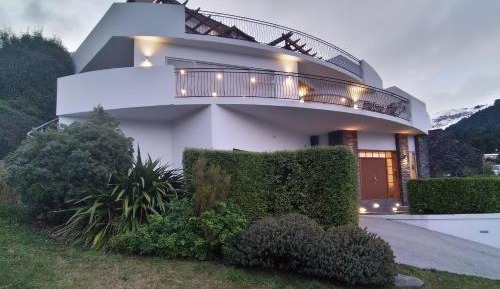 Three-Bedroom Townhouse