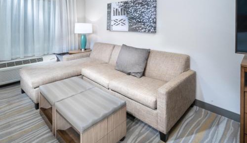 King Studio Suite - Non-Smoking