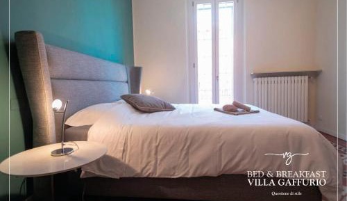 Double Room with Private External Bathroom