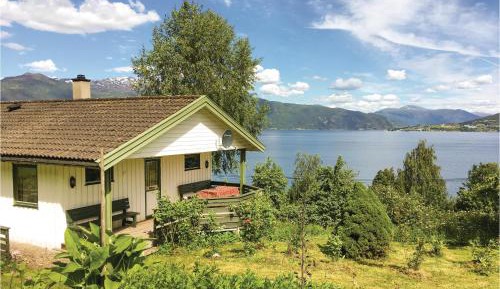 Two-Bedroom Holiday Home