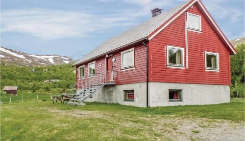 Six-Bedroom Holiday Home