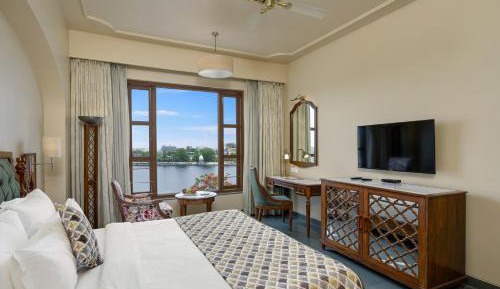 Lake View Imperial Room