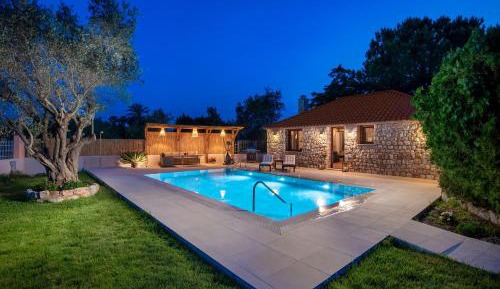 One-Bedroom Villa