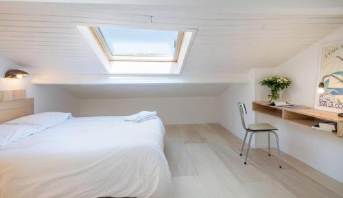 Small Double Room with Shared Bath Room