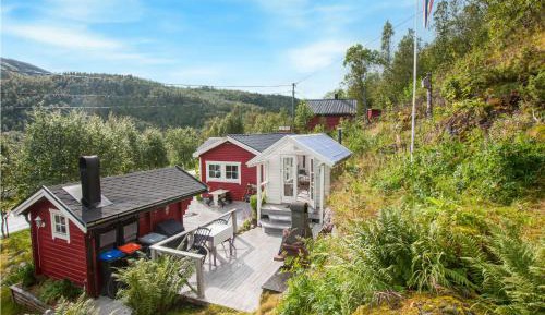 Three-Bedroom Holiday Home 