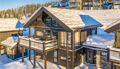 Four-Bedroom Holiday Home