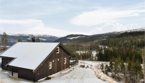 Four-Bedroom Holiday Home