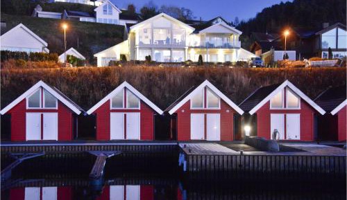 Four-Bedroom Apartment