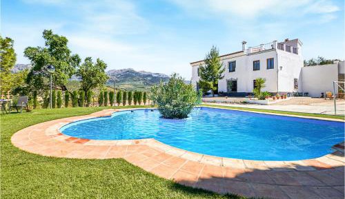 Five-Bedroom Holiday Home