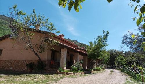 Two-Bedroom Apartment (6 Adults)