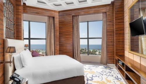 Royal Suite, Panoramic Sea View , Two Bedrooms (Corniche Tower)