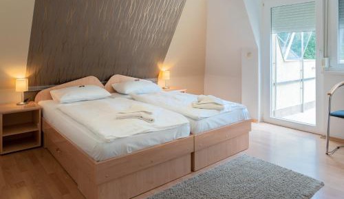 Twin Room with Balcony