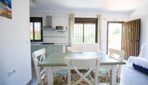 Two-Bedroom Apartment (4 Adults+ 1 Child)