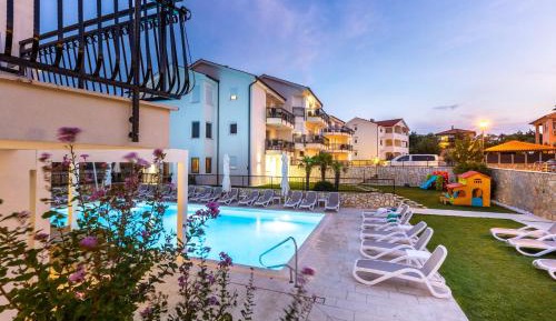 Deluxe Apartment with Garden View *****