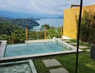 Suite with Private Pool