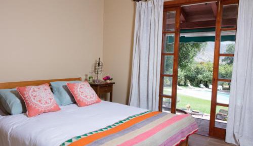 Family Room with Garden View