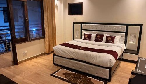 Double Room with Balcony (2 Adults + 1 Child)