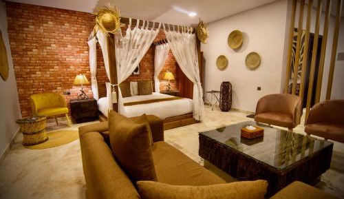 Luxury King Suite with Private Pool