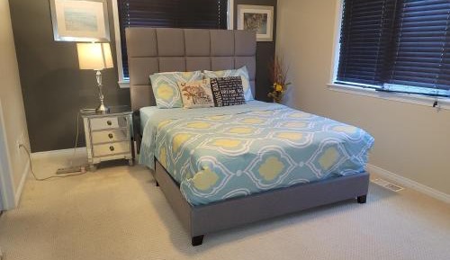 Deluxe Queen Suite