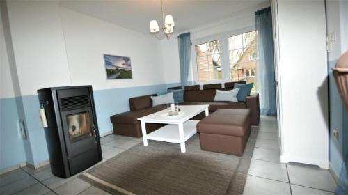 Two-Bedroom Apartment with Bath