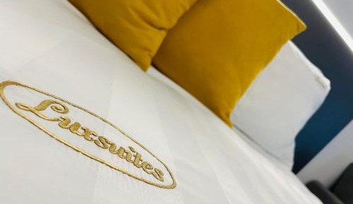 Suite with Garden View