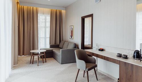 Double Room Deluxe Plus with balcony and air conditioning