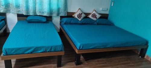 Basic Triple Room